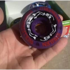 Estro Jen Bowl Bombers 12 Estro Jen Bowl Bombers -Katrol Korting Winkel rollerbones estro jen bowl bombers 5