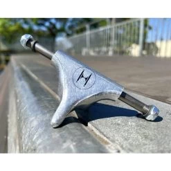 2.5" Huck Roller Skate Trucks